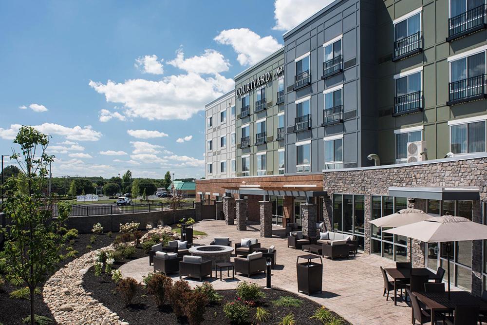 Courtyard By Marriott Albany Clifton Park Hotel Екстериор снимка