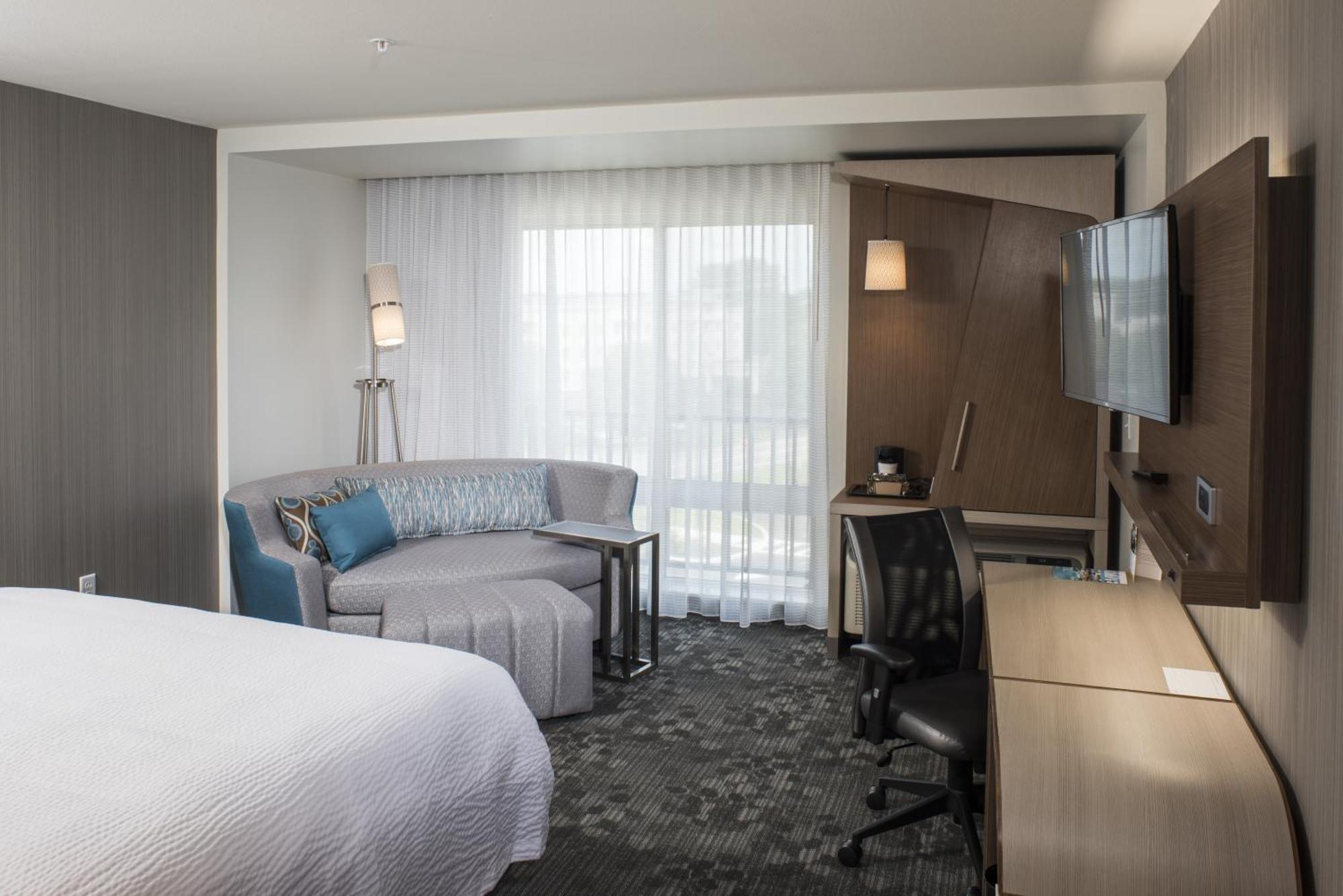 Courtyard By Marriott Albany Clifton Park Hotel Екстериор снимка